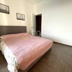 Kastav, Martinkovac, vila s tri stana i bazenom, 400m2