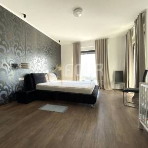 Kastav, Martinkovac, vila s tri stana i bazenom, 400m2