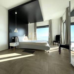 Kastav, Martinkovac, vila s tri stana i bazenom, 400m2