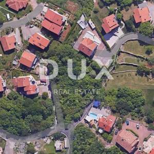 KASTAV, MATULJI - građevinsko zemljište 1930m2 za obiteljsku kuću / stambenu zgradu-stanove 