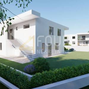 Kastav, novogradnja, 3s+db, balkon, okućnica 100m2