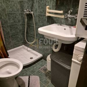 Kastav, Rešetari, kuća s 3 stana, 270m2, pogled na more