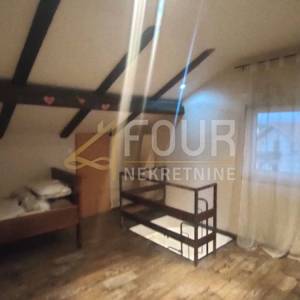 Kastav, Rešetari, kuća s 3 stana, 270m2, pogled na more
