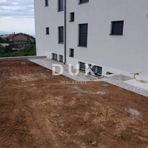 KASTAV, RUBEŠI- dvojna kuća 150m2, DB+3S s pogledom na more i garažom + okoliš 200m2 - SW