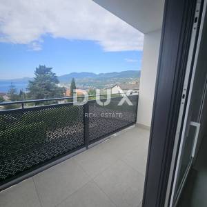 KASTAV, RUBEŠI- dvojna kuća 150m2, DB+3S s pogledom na more i garažom + okoliš 200m2 - SW