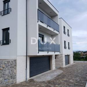 KASTAV, RUBEŠI- dvojna kuća 150m2, DB+3S s pogledom na more i garažom + okoliš 200m2 - SW