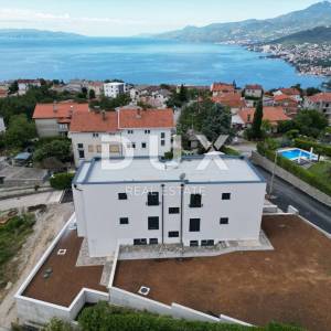 KASTAV, RUBEŠI- dvojna kuća 150m2, DB+3S s pogledom na more i garažom + okoliš 200m2 - SW