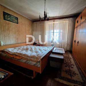 KASTAV, RUBEŠI - samostojeća kuća s okućnicom od 1600m2