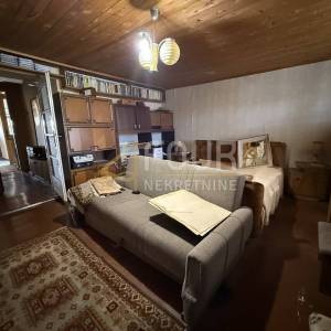 Kastav, samostojeća kuća, 300m2, garaža