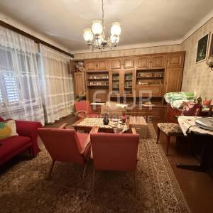 Kastav, samostojeća kuća, 300m2, garaža