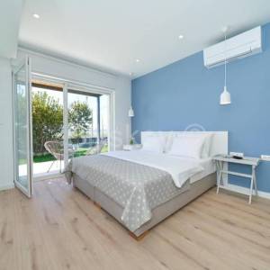 Kaštel Novi, luksuzna prizemnica na 1012 m2