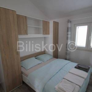 Kaštel Stari, kuća s 4 stana, 416m2, prodaja