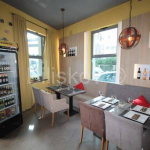 Kaštela, Kaštel Novi, uhodani restoran