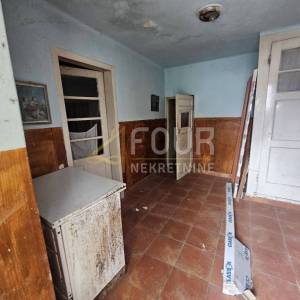 Klana - okolica, kuća + gospodarski objekt/garaža,