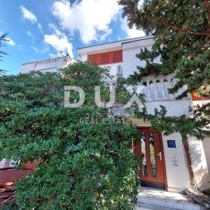 KLENOVICA- dvojna kuća/villa 320m2 s pogledom na more + okoliš 400m2 