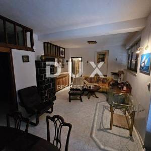 KLENOVICA- dvojna kuća/villa 320m2 s pogledom na more + okoliš 400m2 