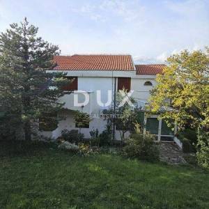 KLENOVICA- dvojna kuća/villa 320m2 s pogledom na more + okoliš 400m2 