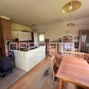 Ključ, Zgrada, 238.000,00 EUR
