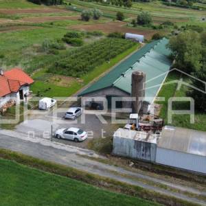 Ključ, Zgrada, 238.000,00 EUR