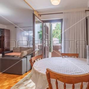 Komforan Stan 53,45m2 u Srcu Pule: Udoban Život u Blizini Svim Gradskim Sadržaji