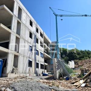 Komforan stan s pogledom na more i vrtom – Okrug Gornji/Čiovo