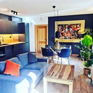 Kompletno renovirana kuća, Kaštel Stari, 50m od mora