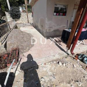 KOSTRENA- dvojna  kuća, 5 apartmana, pogled!!!