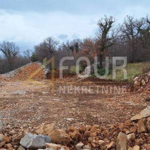 Kostrena, građevinsko zemljište, 740m2