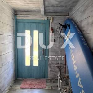 KOSTRENA - Komadić privatnog raja tik do mora