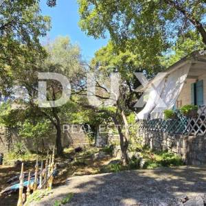KOSTRENA - Komadić privatnog raja tik do mora