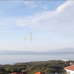 Kostrena, kuća s 5 stanova