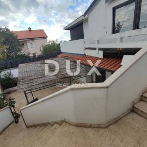 KOSTRENA - Kuća sa dva stana