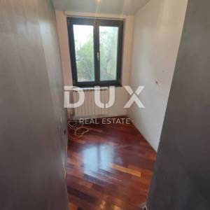 KOSTRENA - Kuća sa dva stana