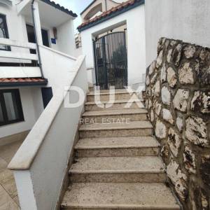 KOSTRENA - Kuća sa dva stana
