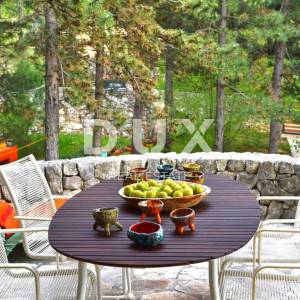 KOSTRENA - Predivna vila s bazenom na parceli od 2200m2