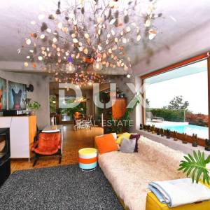 KOSTRENA - Predivna vila s bazenom na parceli od 2200m2