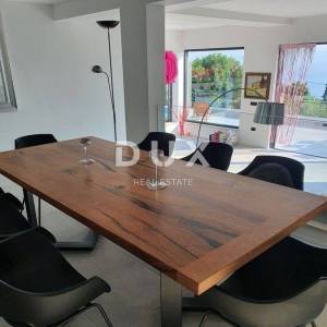 KOSTRENA - Vrhunska villa s bazenom
