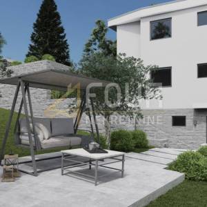 Kostrena, zemljište 898m2 s građevinskom dozvolom