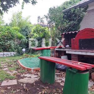 KOSTRENA, ŽURKOVO - obiteljska vila nadomak mora