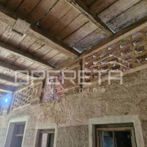 Kraljevec na Sutli, Zgrada, 168.000,00 EUR