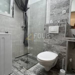 Kraljevica, 27.95m2, uređena garsonijera s balkonom, blizina mora