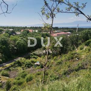 KRALJEVICA- građevinsko zemljište 1591m2 za stambenu zgradu – stanove/apartmane/  obiteljsku kuću / villu / kuću za iznajmljiva...
