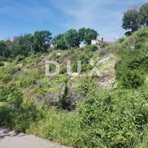 KRALJEVICA- građevinsko zemljište 1591m2 za stambenu zgradu – stanove/apartmane/  obiteljsku kuću / villu / kuću za iznajmljiva...