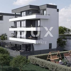 KRALJEVICA - Projekt za višetambenu zgradu s građevinskom dozvolom!