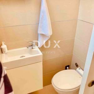 KRALJEVICA - stan 56 m2, dvoetažan uređen apartman!!!!