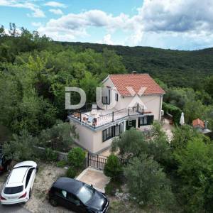 KRK, DOBRINJ - samostojeća kuća 135m2 s pogledom na more + okoliš 150m2