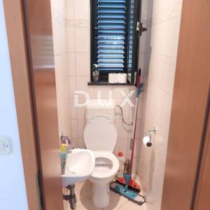KRK, DOBRINJ - samostojeća kuća 135m2 s pogledom na more + okoliš 150m2