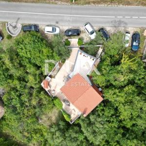 KRK, DOBRINJ - samostojeća kuća 135m2 s pogledom na more + okoliš 150m2