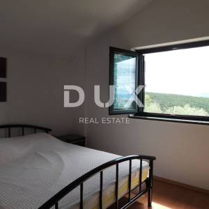 KRK, DOBRINJ - samostojeća kuća 135m2 s pogledom na more + okoliš 150m2