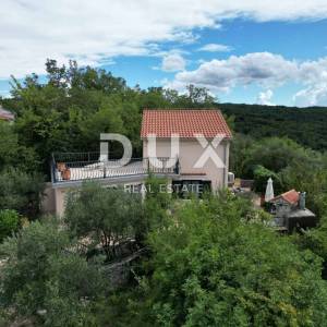 KRK, DOBRINJ - samostojeća kuća 135m2 s pogledom na more + okoliš 150m2